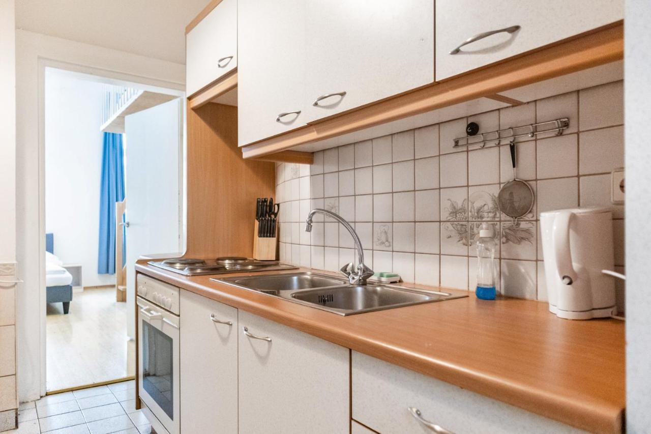 Attractive Apartment Near Wiener Stadthalle Bagian luar foto